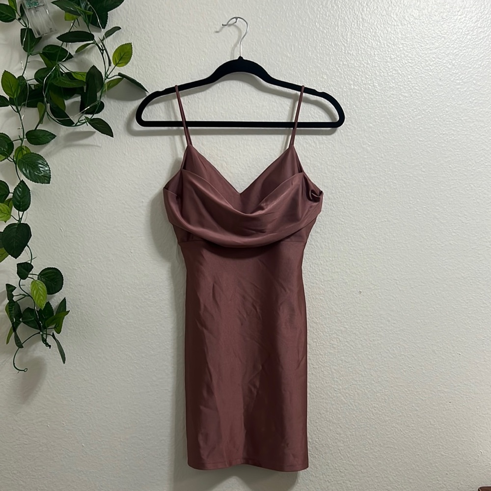 Mauve bodycon mini dress — size S